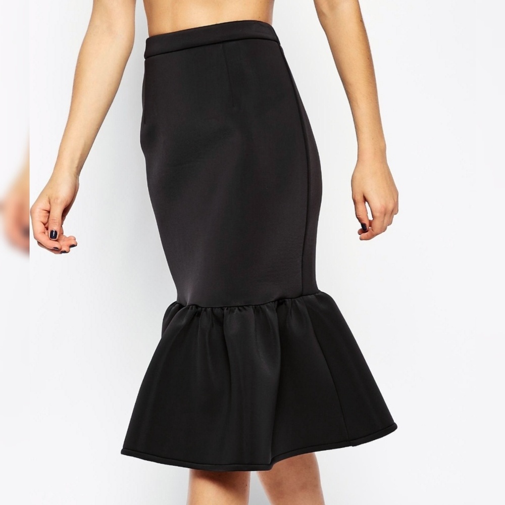 ASOS Peplum Hem Black Midi Pencil Skirt - Picture 3 of 3